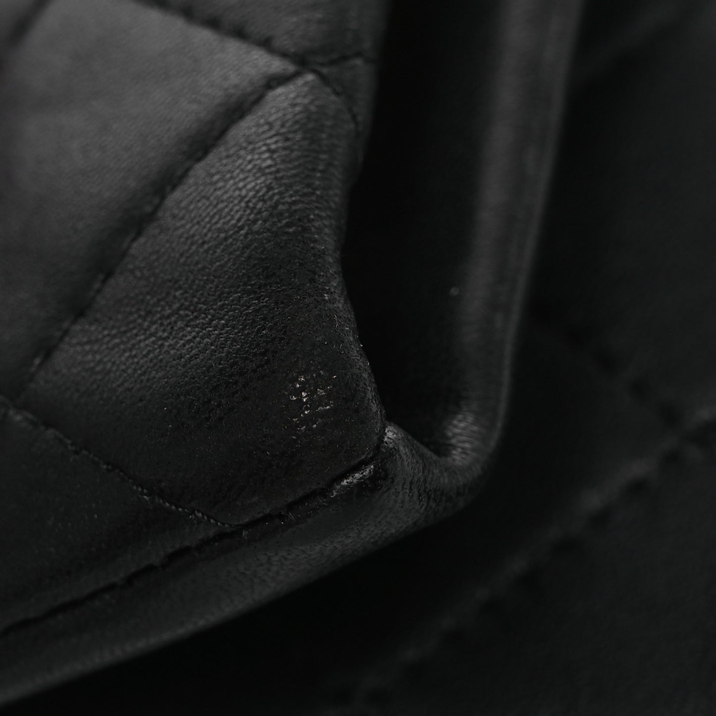 Lambskin Quilted CC Beauty Clutch Black