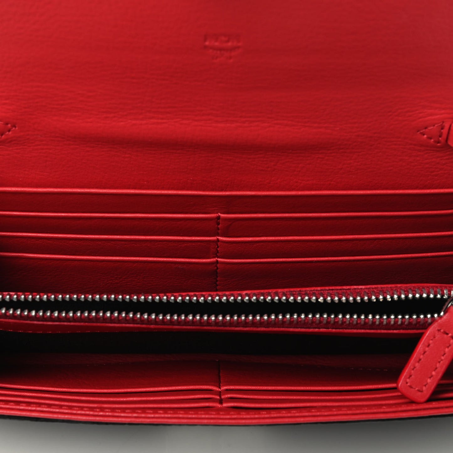 Visetos Large Patricia Wallet On Chain Black Red
