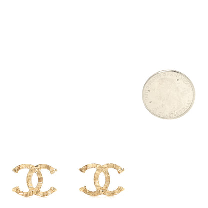 Chanel Metal Tweed Effect CC Earrings Gold 2 of 4