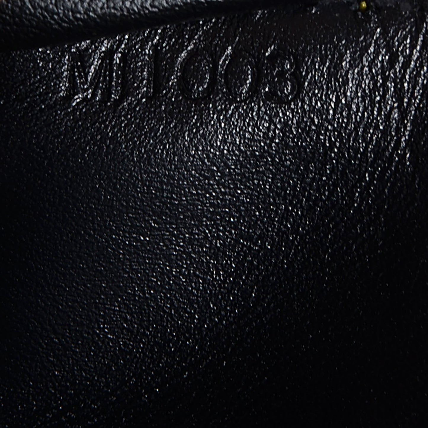 Suhali Compact Zipped Wallet Black