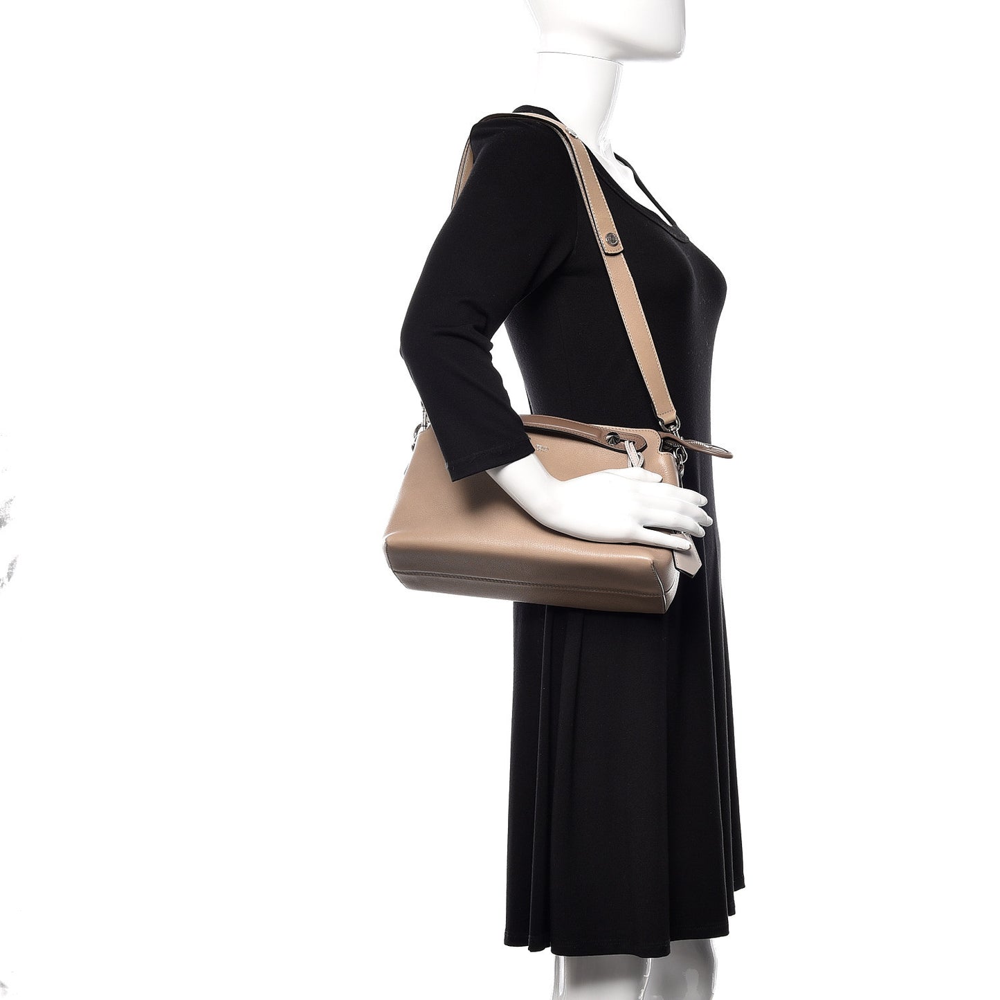Vitello Dolce Medium By The Way Boston Bag Tortora Seppia