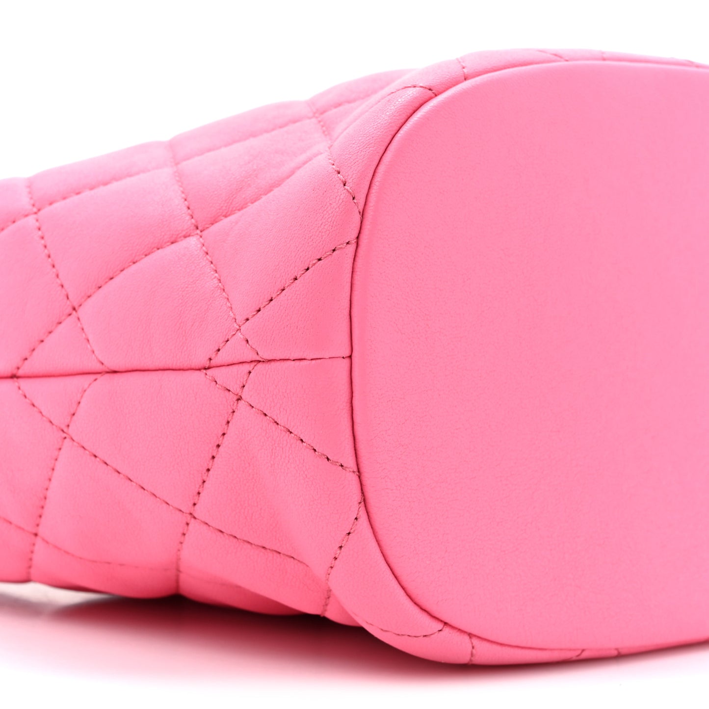 Lambskin Quilted Chaine Lettre Small Bucket Bag Pink