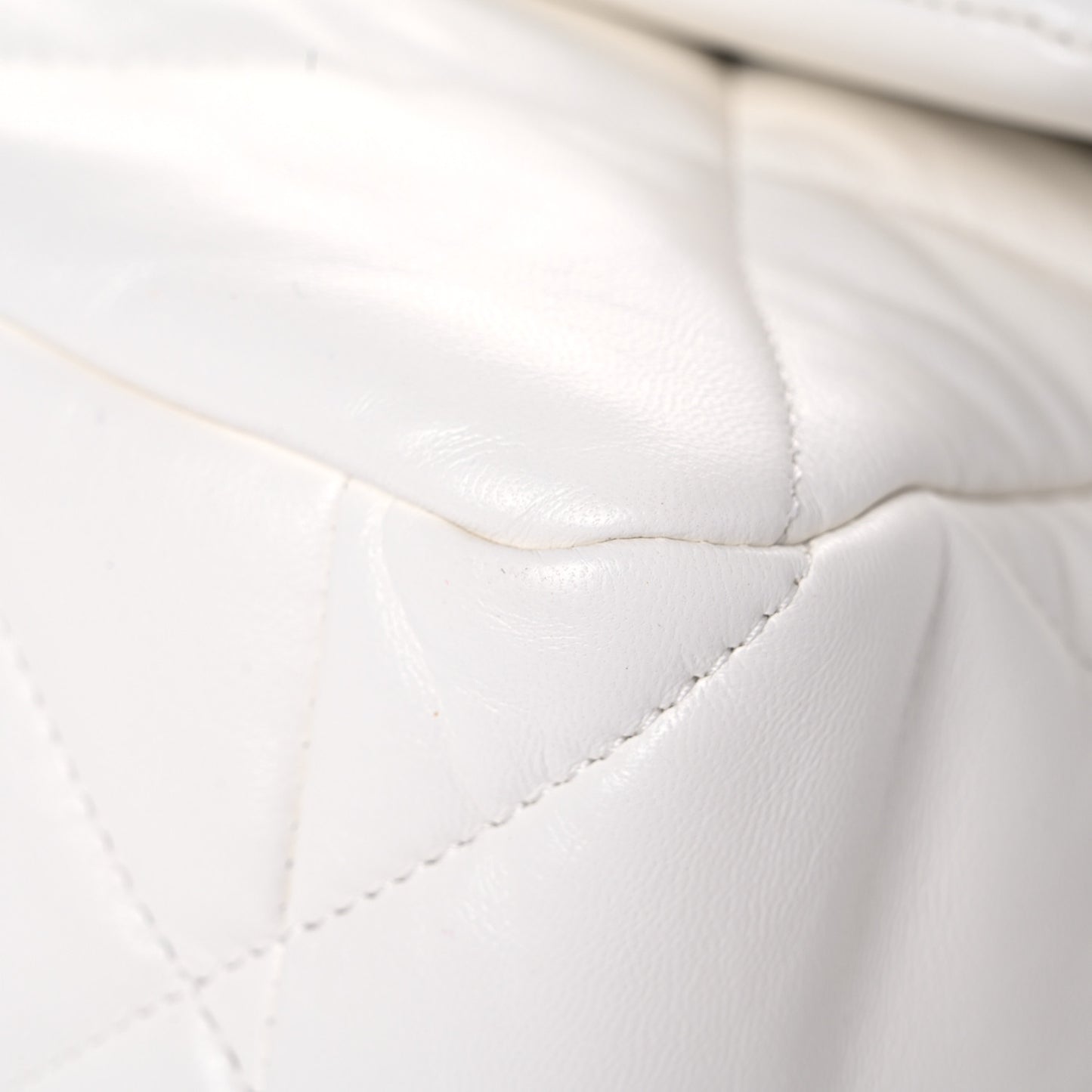 Lambskin Quilted Large Chanel 19 Flap White