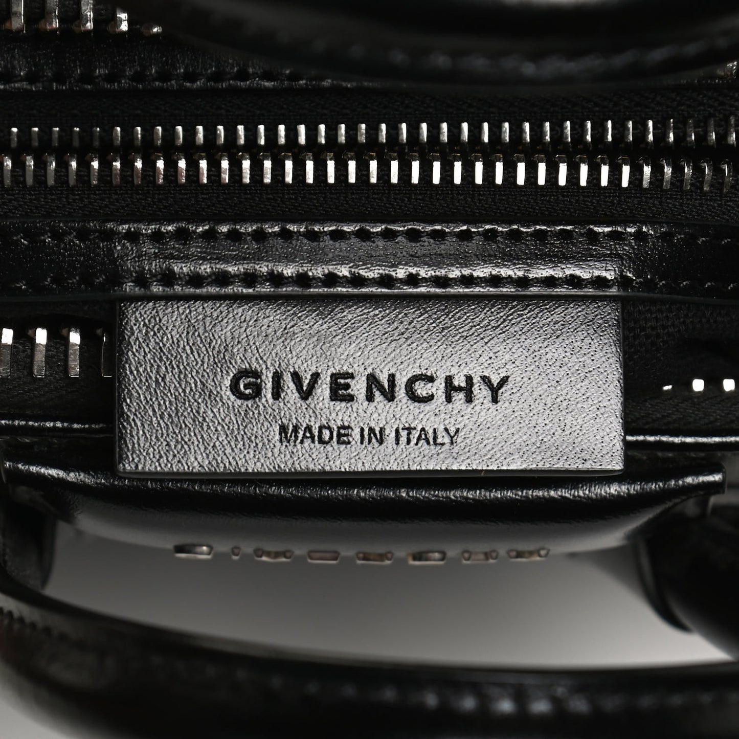 Shiny Lord Calfskin Mini Antigona Black