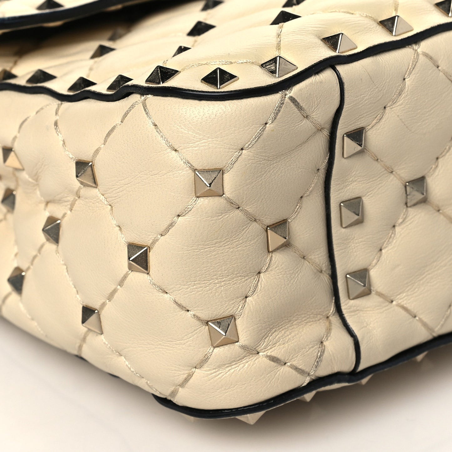 Nappa Medium Rockstud Spike Shoulder Bag Light Ivory