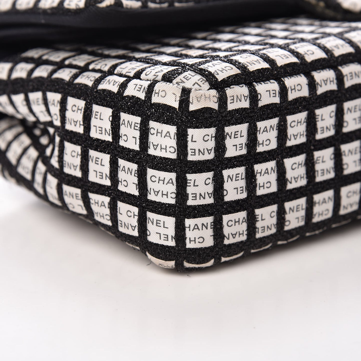 Ribbon Tweed Medium Double Flap Black White