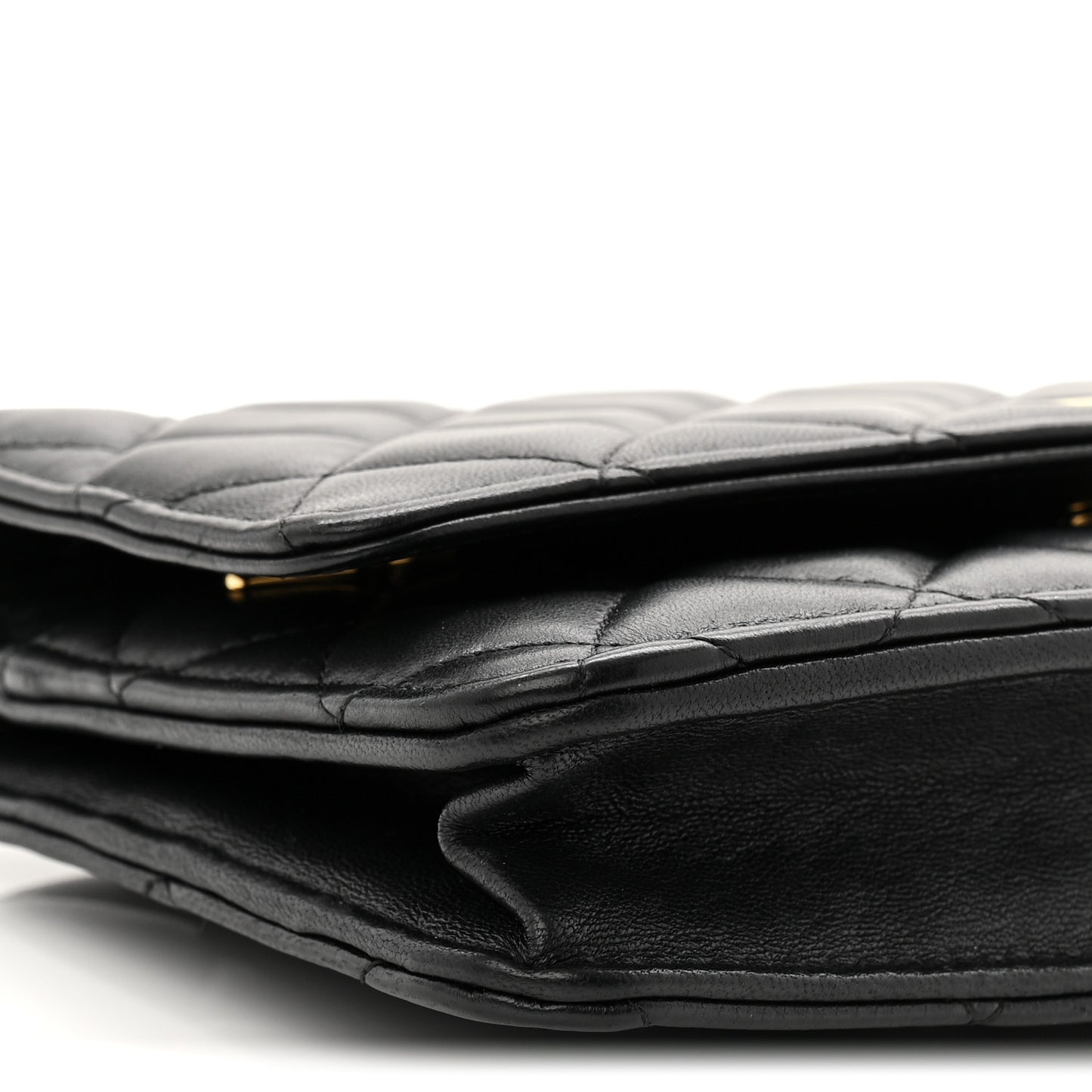 Lambskin Quilted Wallet On Chain WOC Black