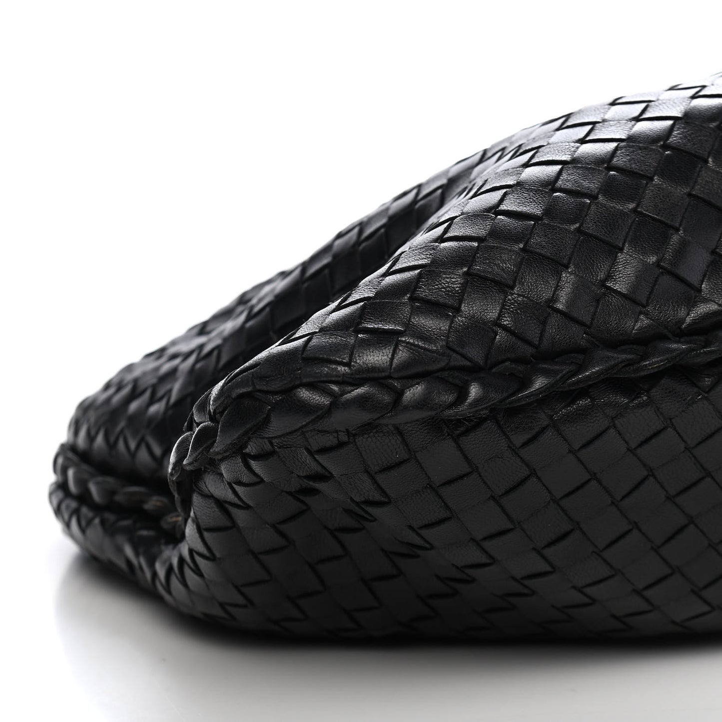 Nappa Intrecciato Medium Veneta Hobo Black