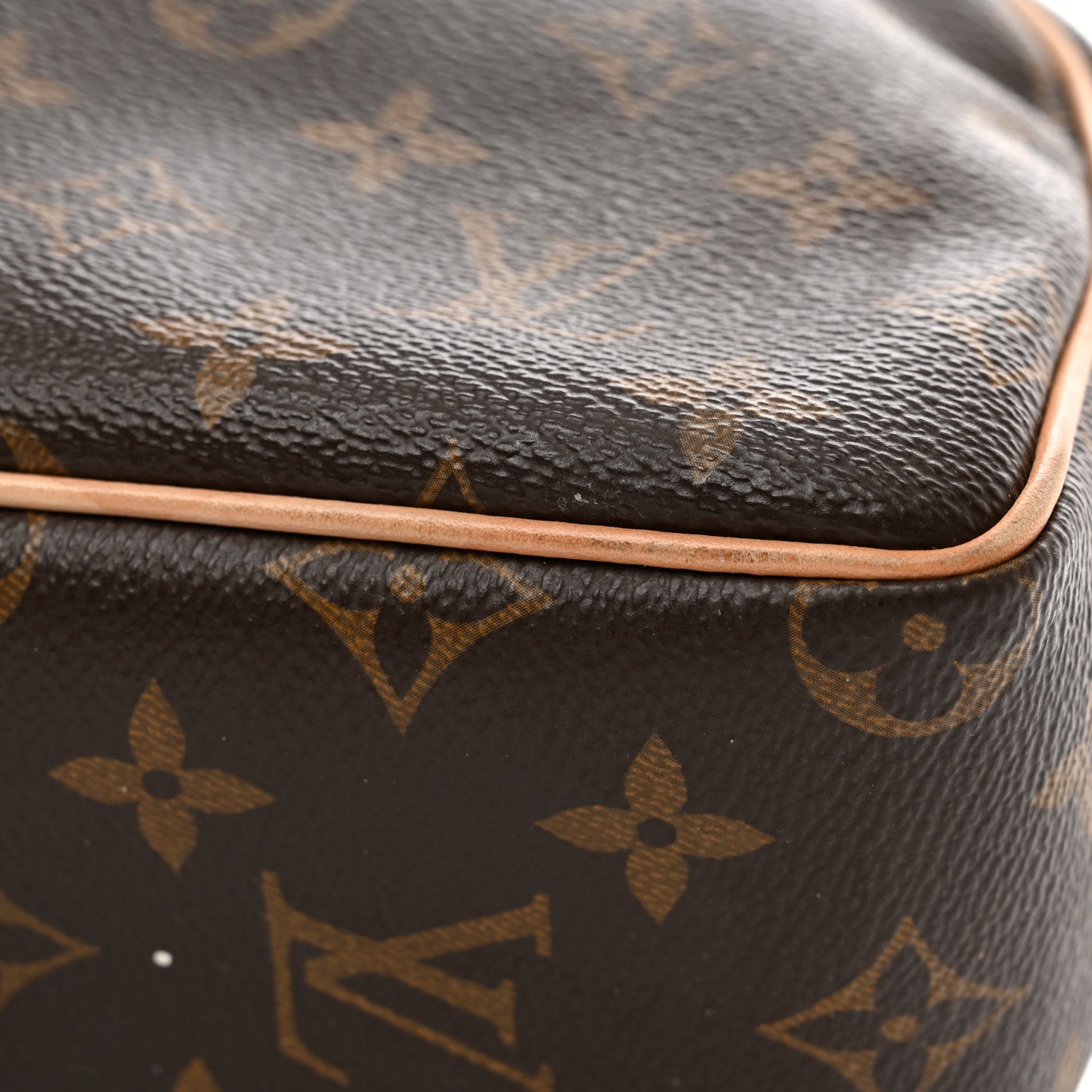 Louis Vuitton Monogram Toiletry Bag 25 8 of 11