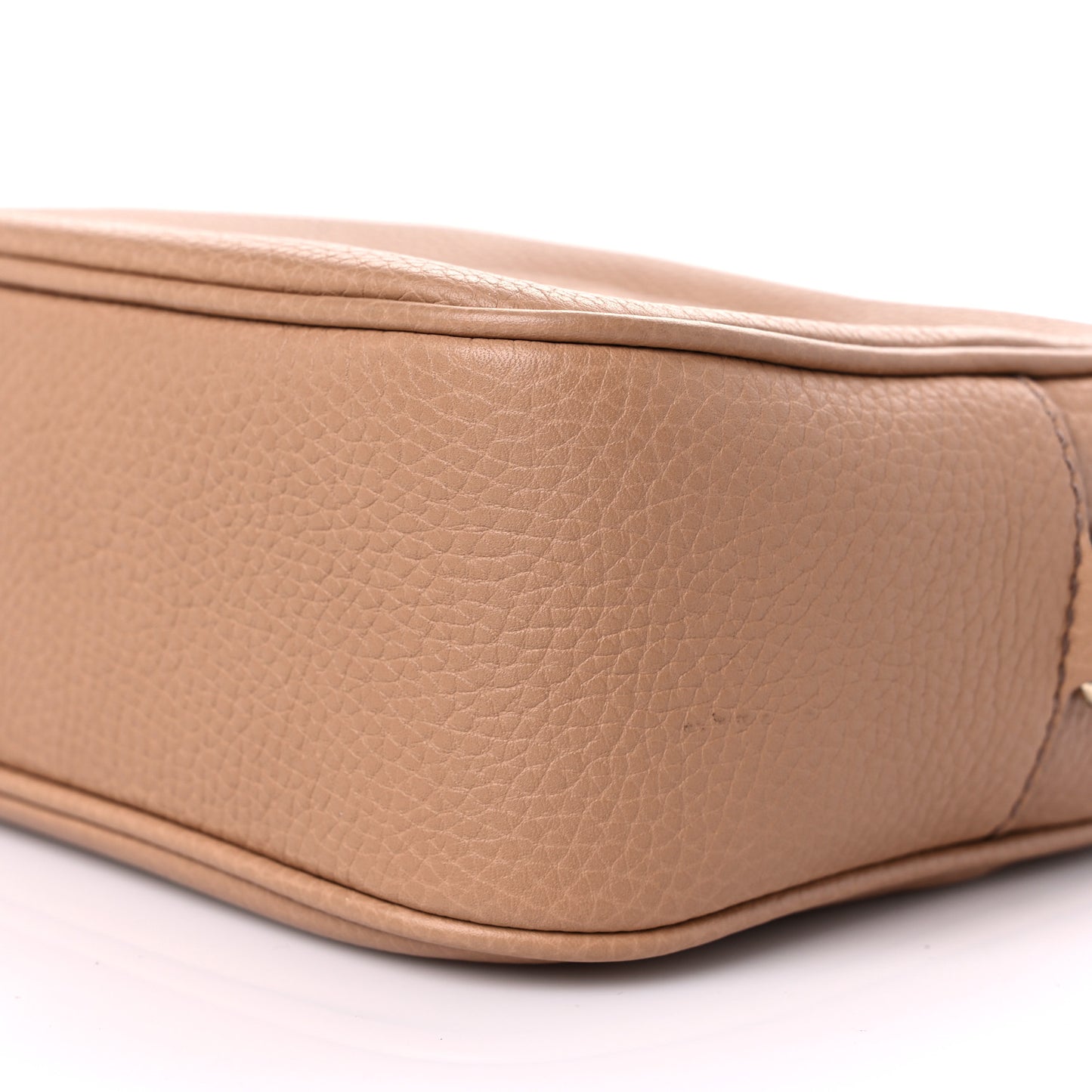 Pebbled Calfskin Small Soho Disco Bag Camelia