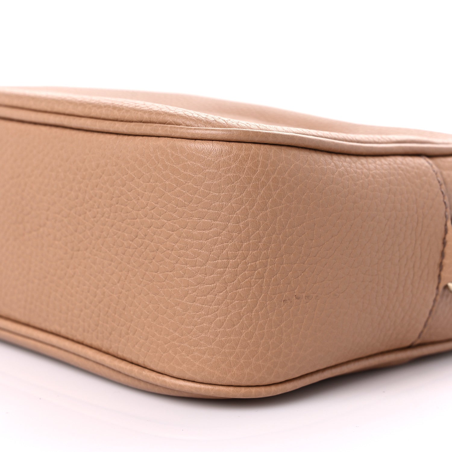 Gucci Pebbled Calfskin Small Soho Disco Bag Camelia 10 of 10