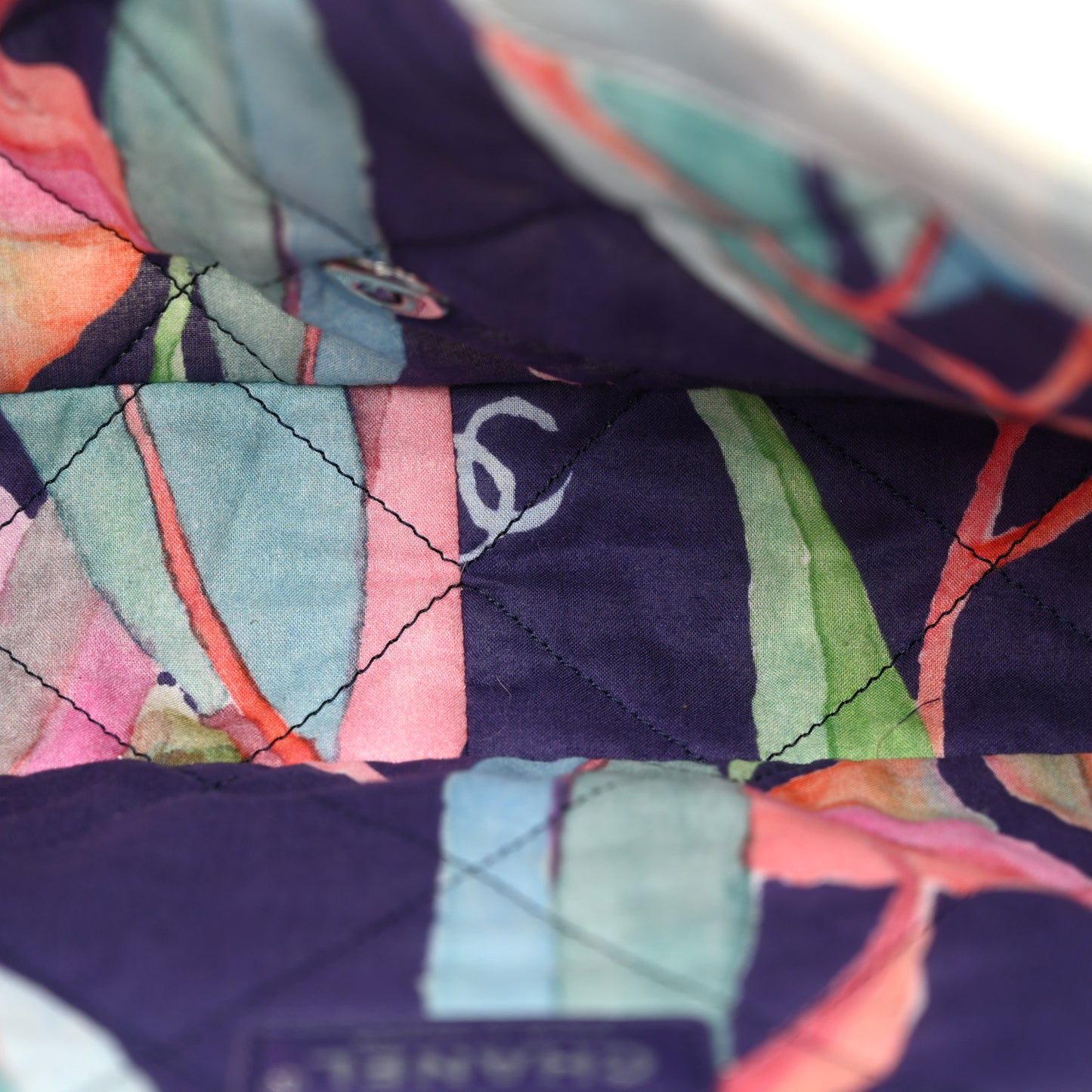Canvas Quilted Jungle Jeans Flap White Multicolor