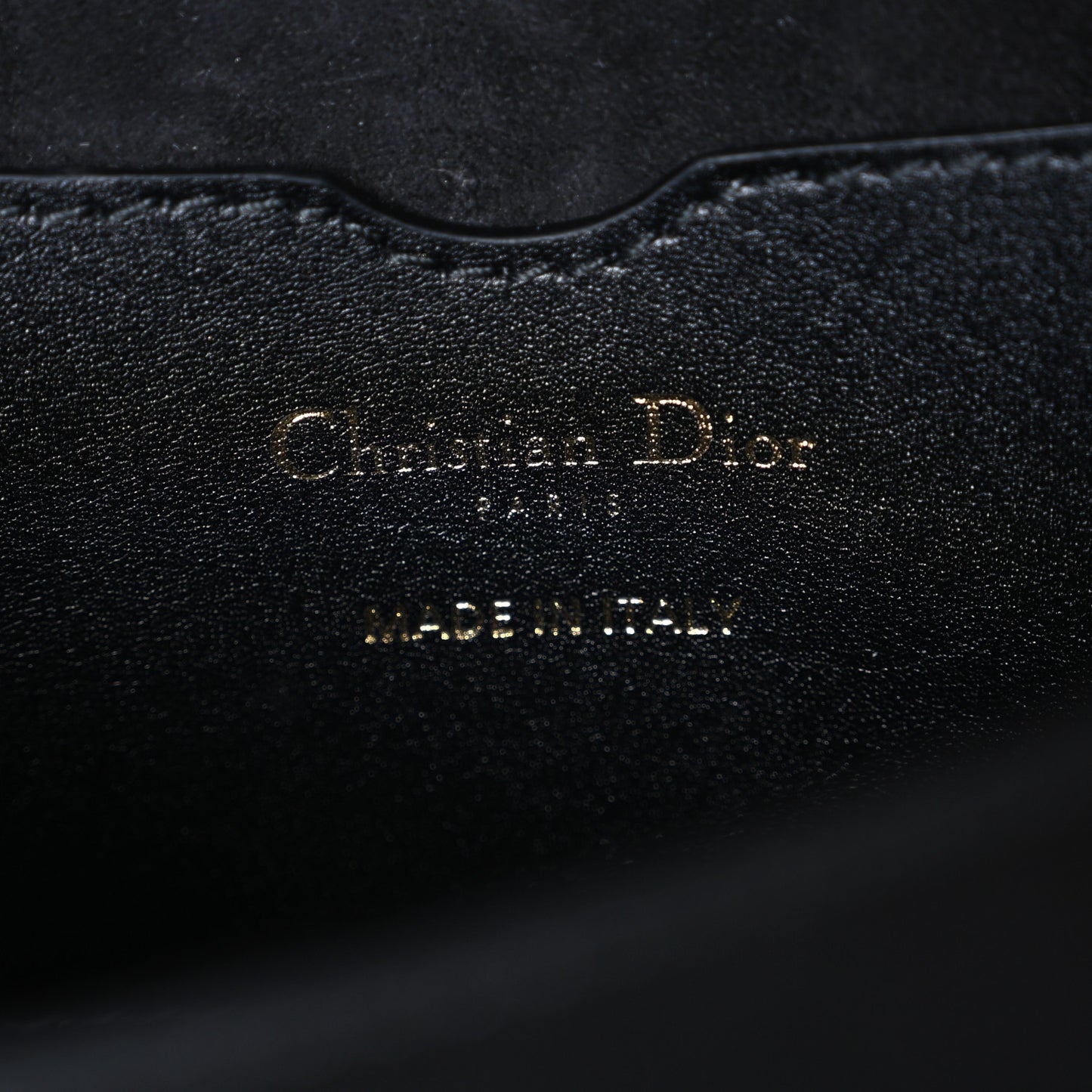 Box Calfskin Medium Bobby Flap Black