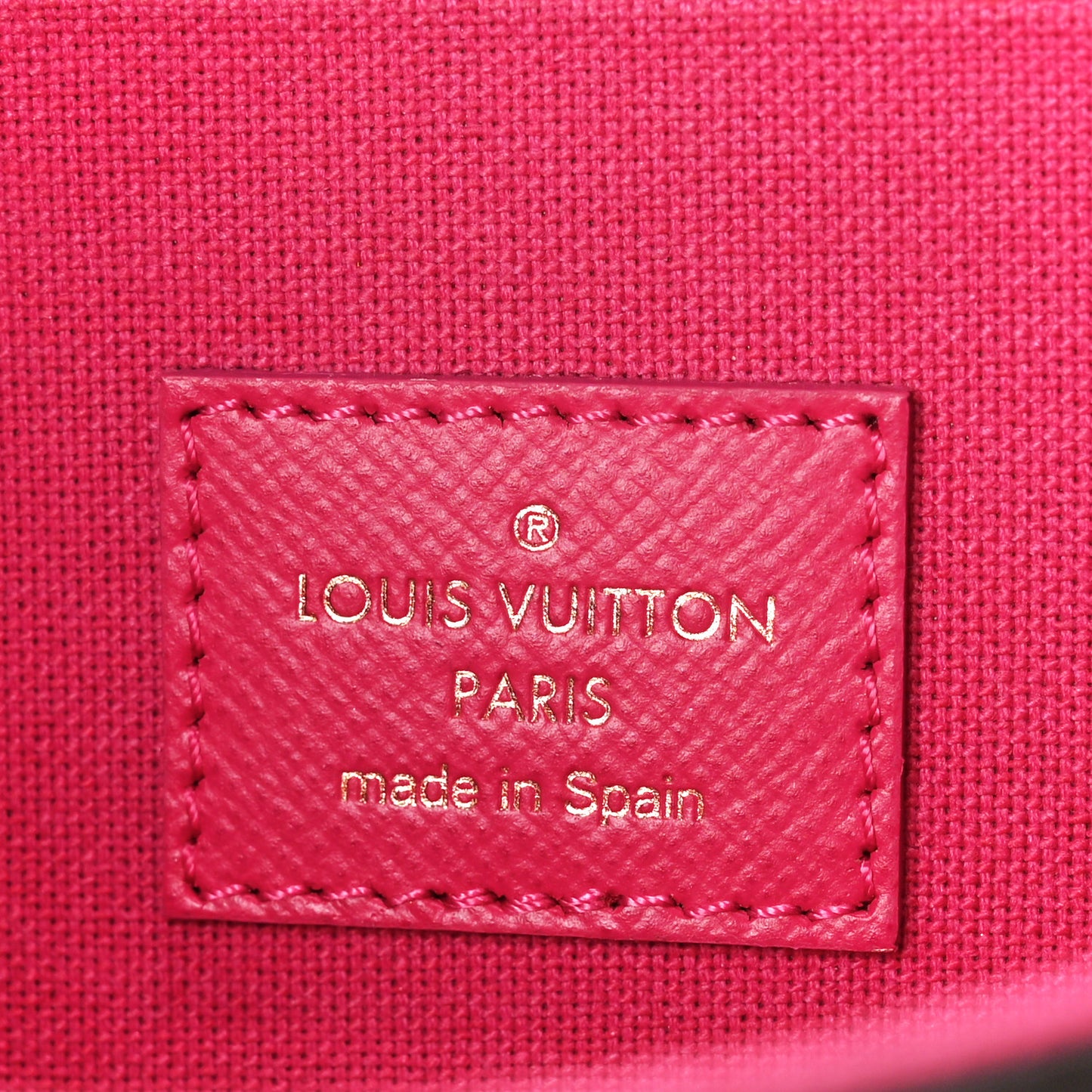 Monogram 2021 Christmas Animation Hollywood Pochette Felicie Chain Wallet Fuchsia