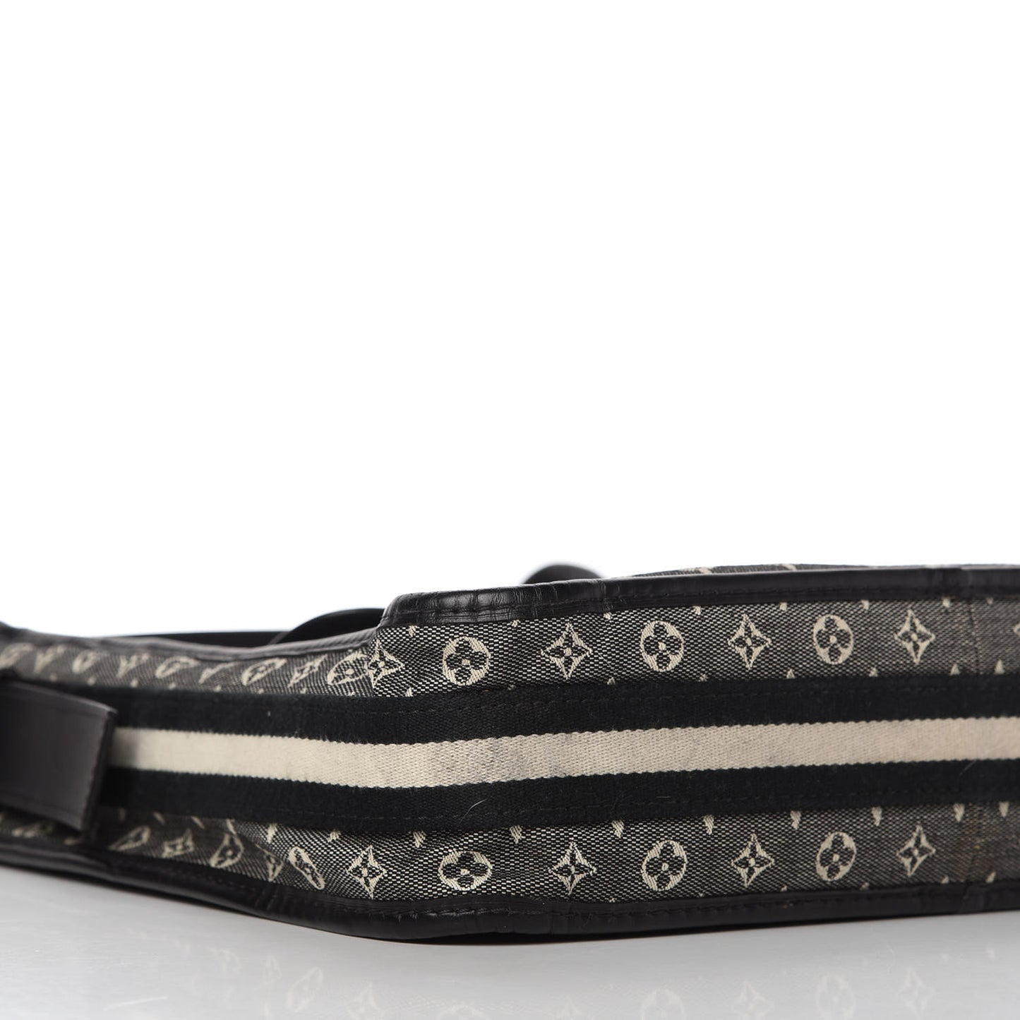 Mini Monogram Besace Mary Kate Black