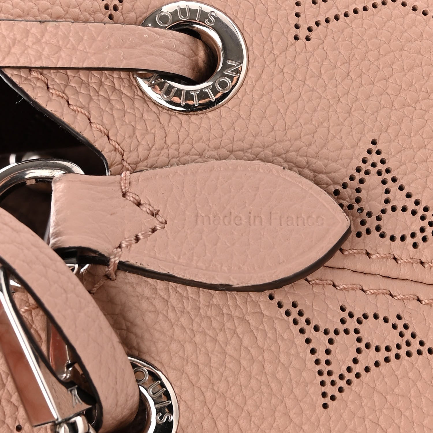 Louis Vuitton Mahina Bella Magnolia 7 of 10