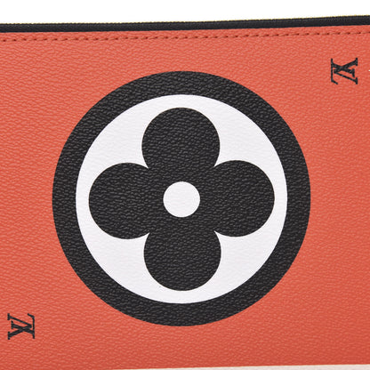 Louis Vuitton Game On Neverfull MM Pochette White 7 of 7