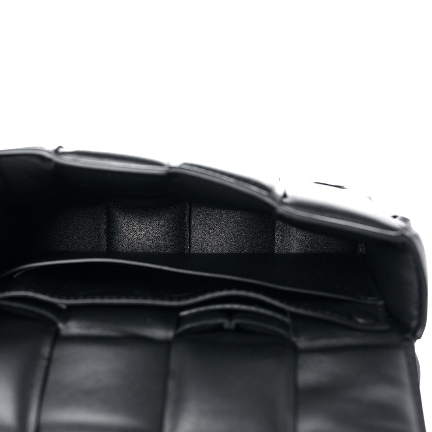 Bottega Veneta Nappa Maxi Intrecciato Padded The Belt Cassette Bag Black 5 of 11