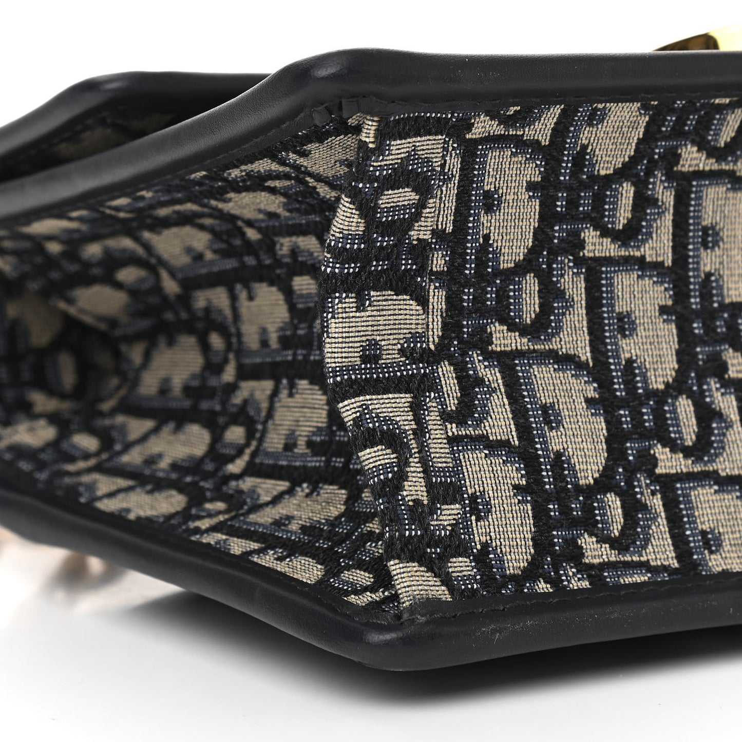 Oblique 30 Montaigne Chain Flap Bag Blue