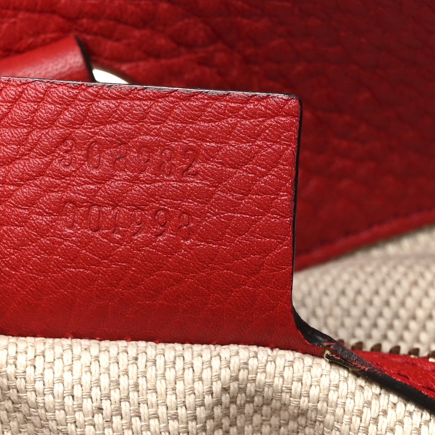 Pebbled Calfskin Medium Soho Chain Shoulder Bag Tabasco Red