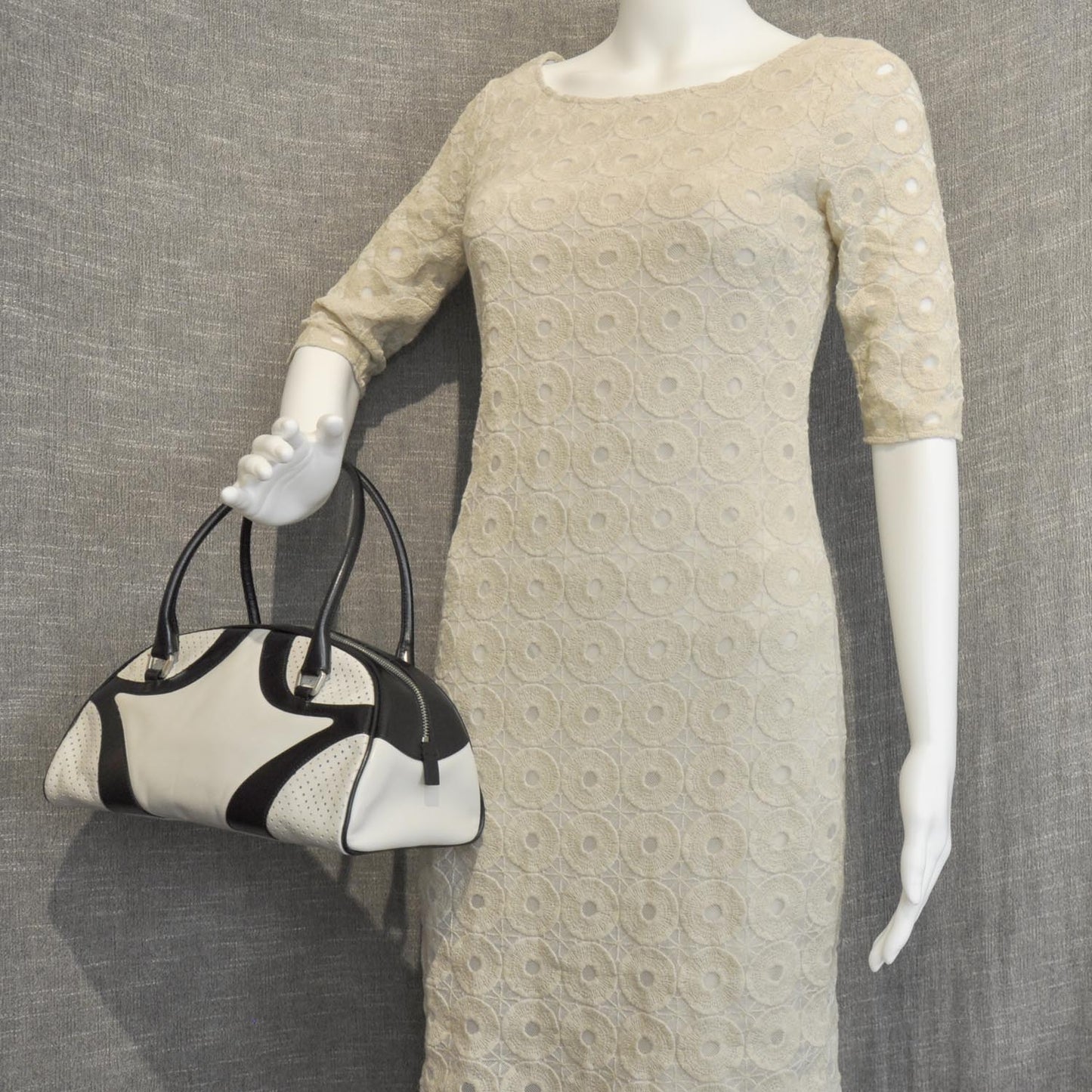 Vitello Drive Perforated Bowling Bag Gesso Black