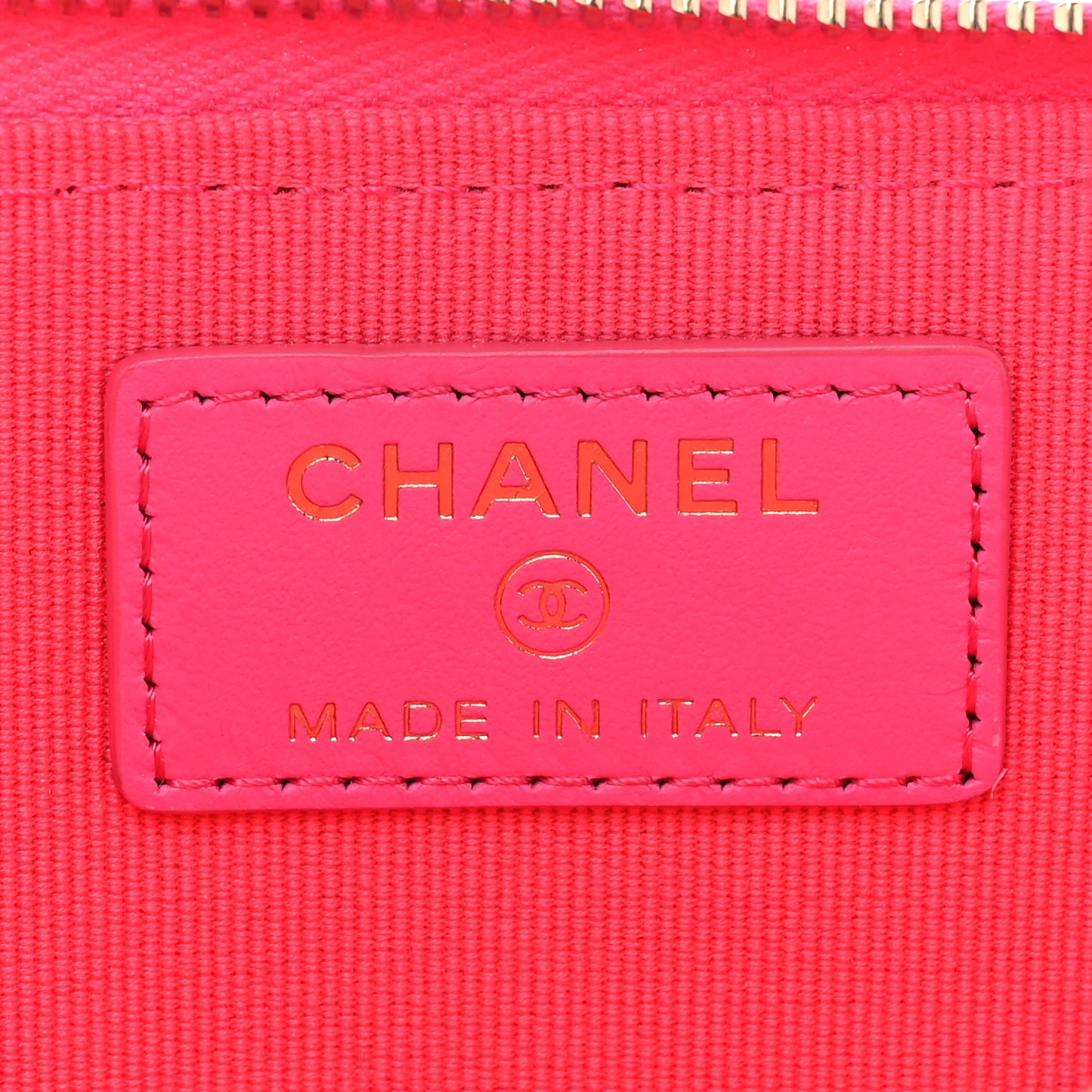 Caviar Quilted CC Zip Around Card Holder Pink