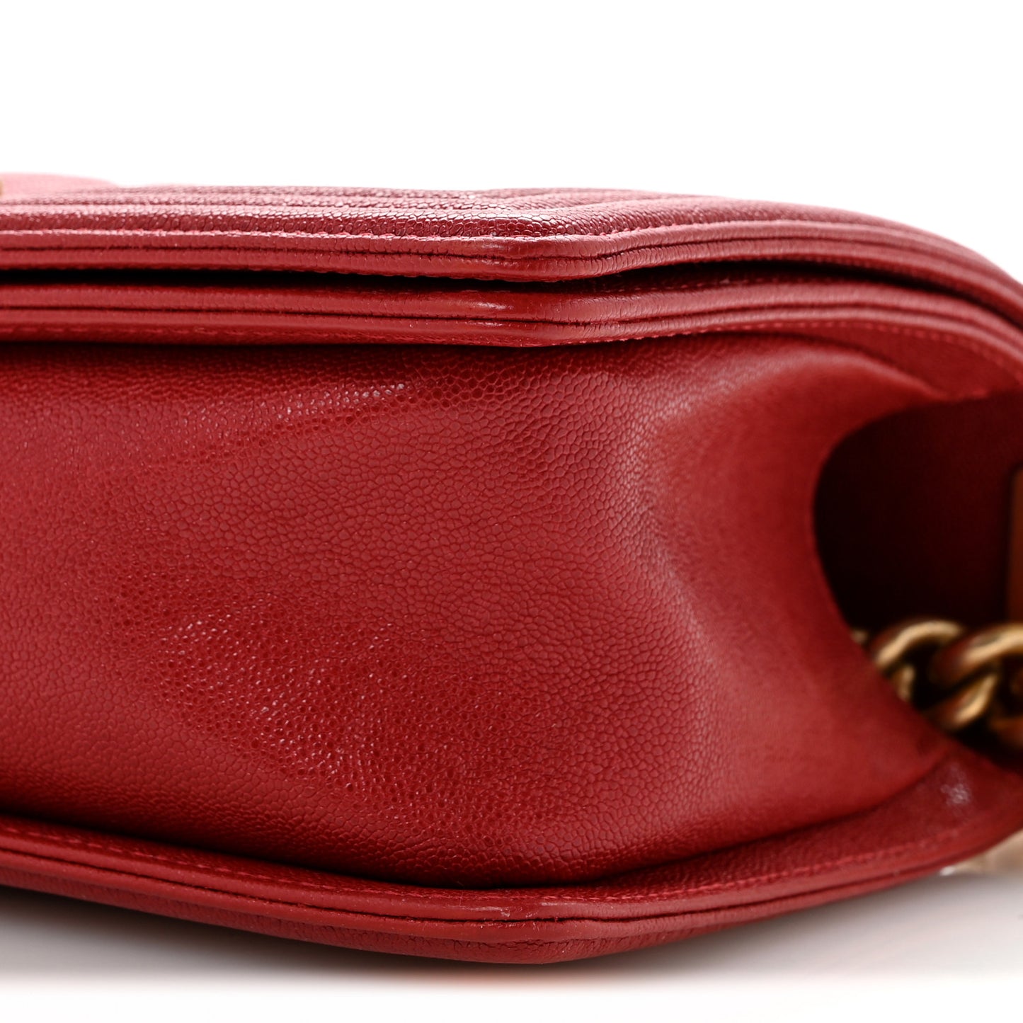 Caviar Quilted Medium Boy Flap Red