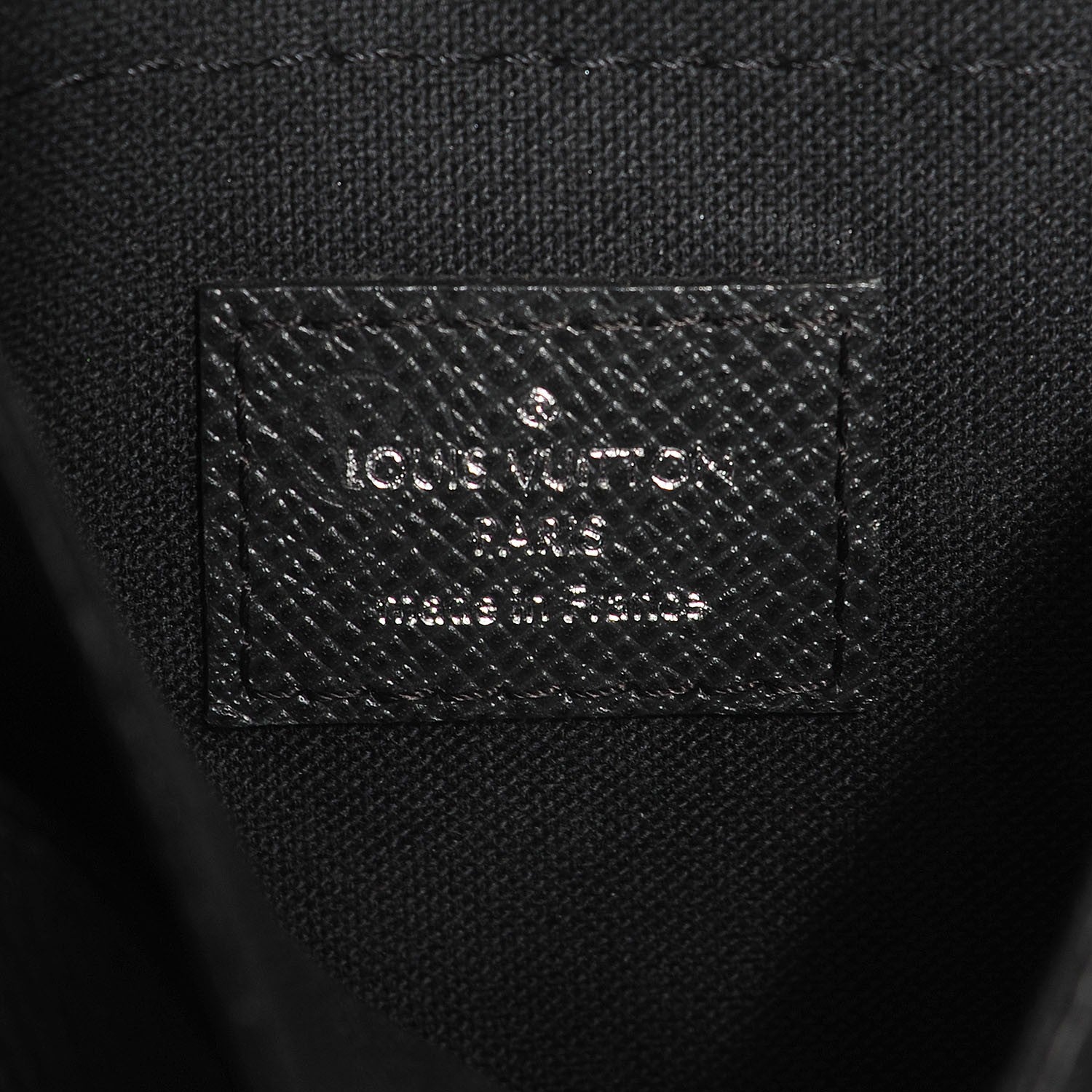 Louis Vuitton Taiga Luka Ardoise 6 of 7