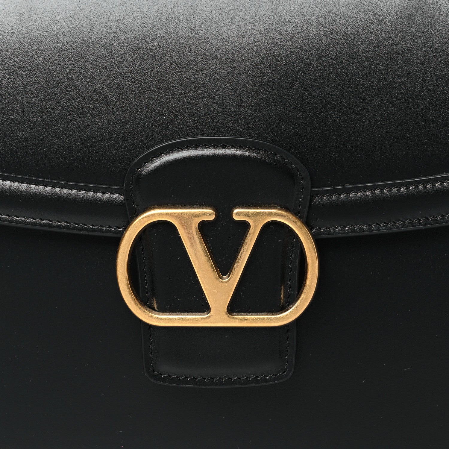 Valentino Garavani Smooth Calfskin 9to5 Shoulder Bag Black 7 of 10