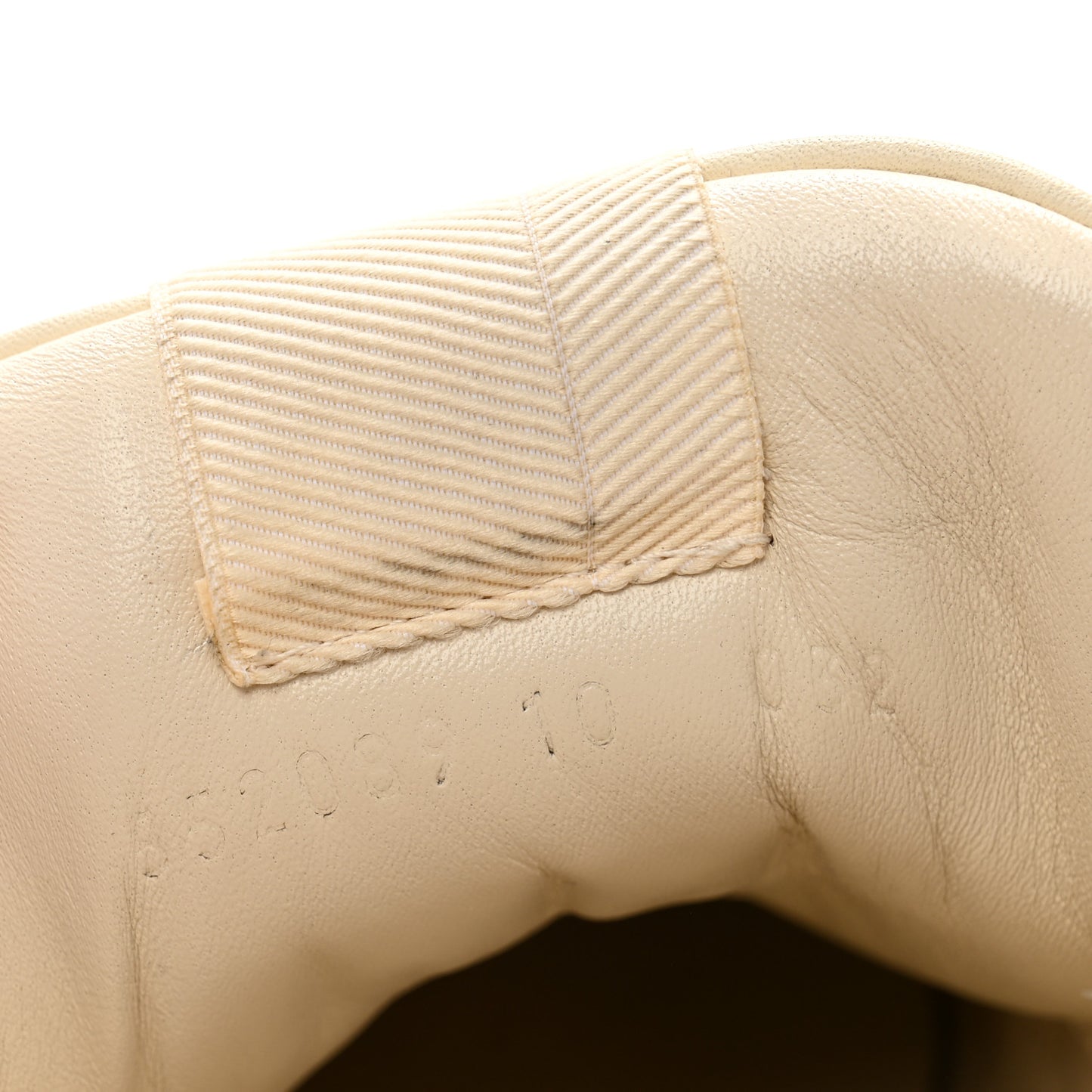 Calfskin Mouth Print Mens Rhyton Sneakers 10 Ivory