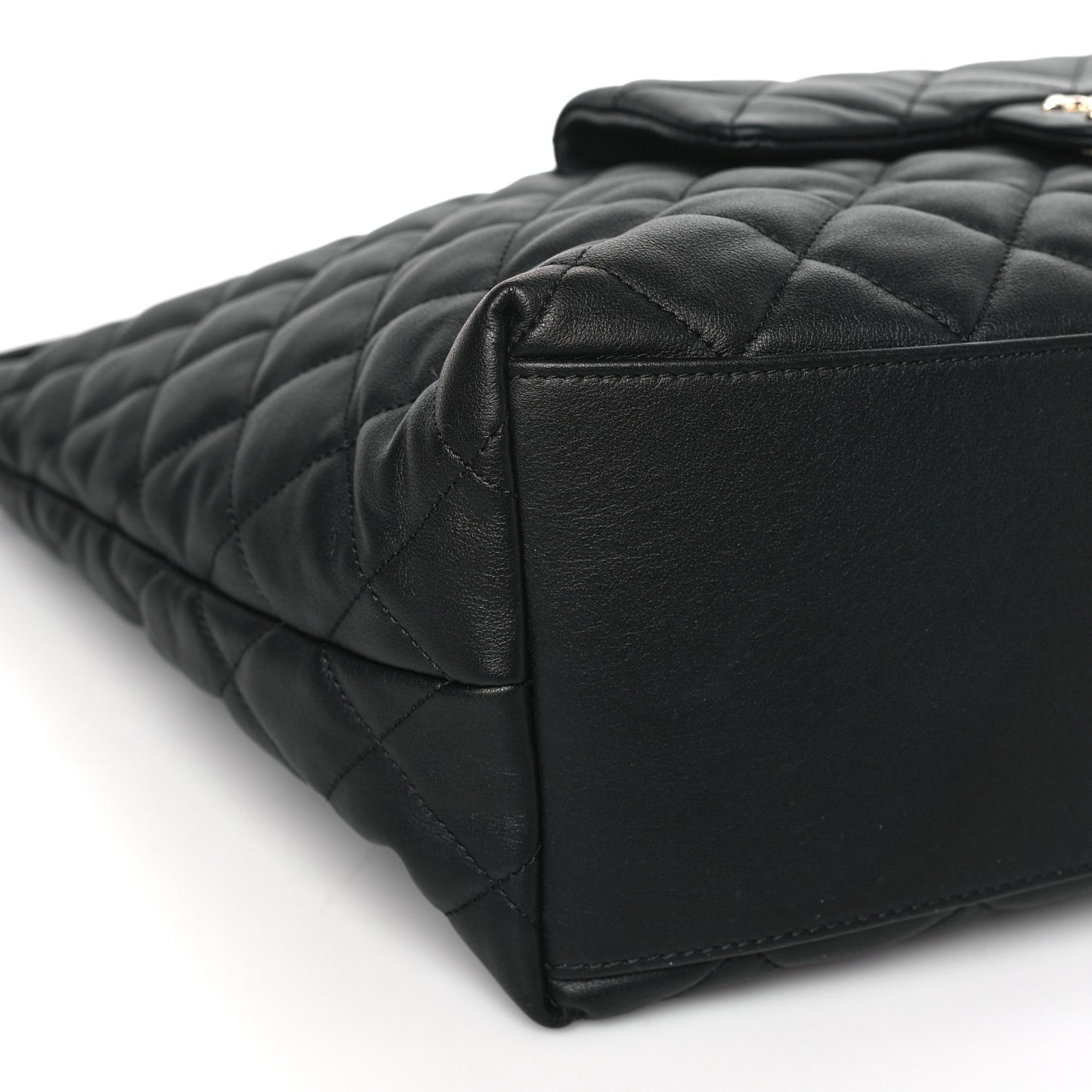 Calfskin Quilted Large Coco Mellow Hobo Black