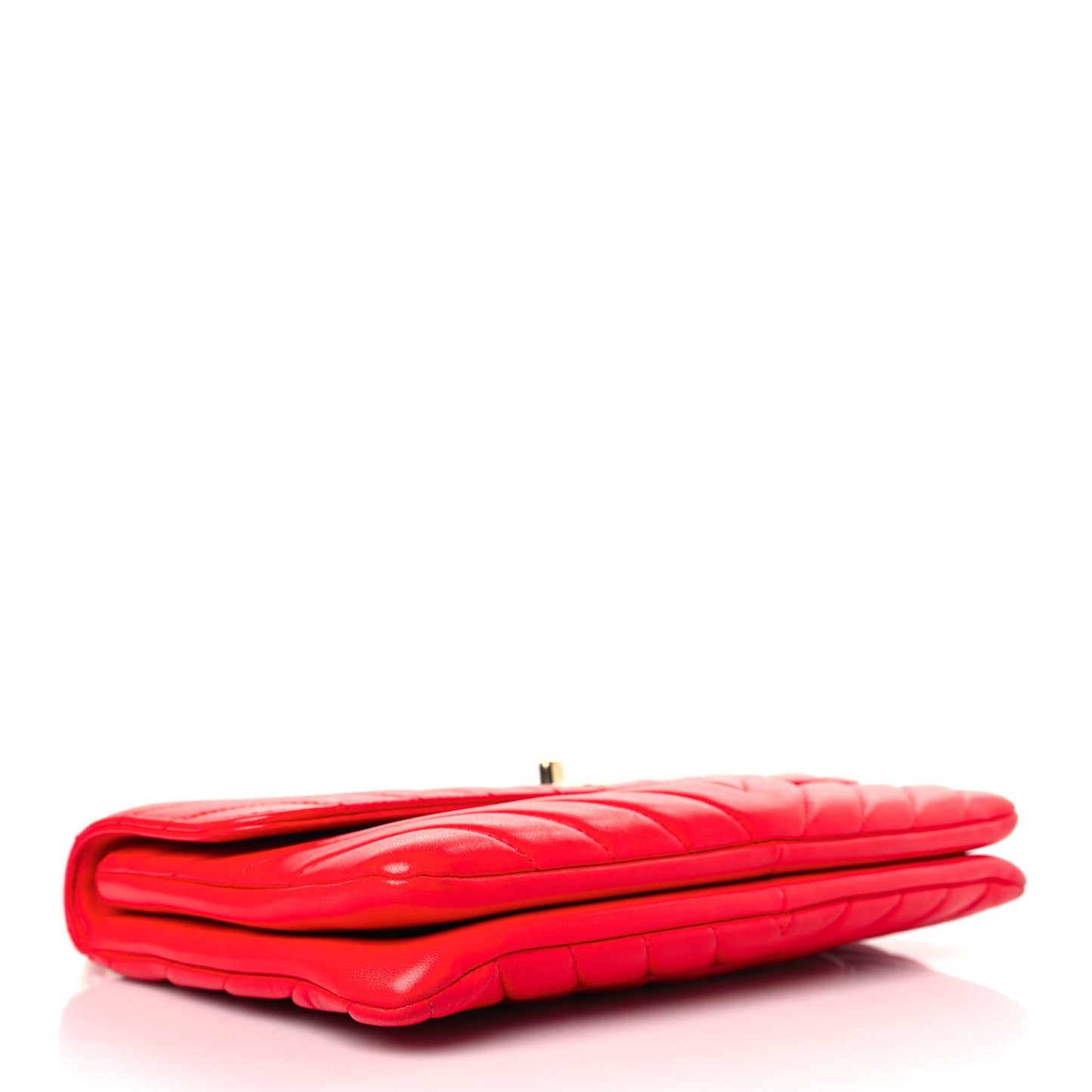Lambskin Chevron Quilted Medium Trendy CC Flap Red