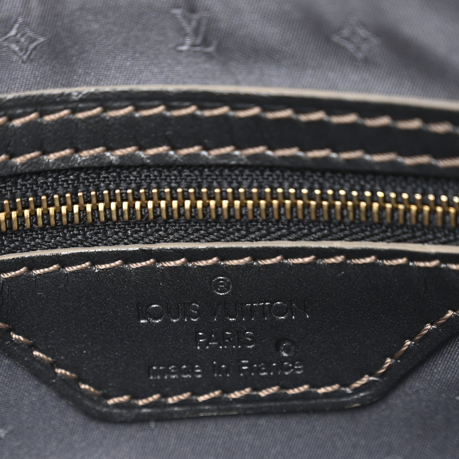 Louis Vuitton Suhali Lockit Clutch Chrome 6 of 12