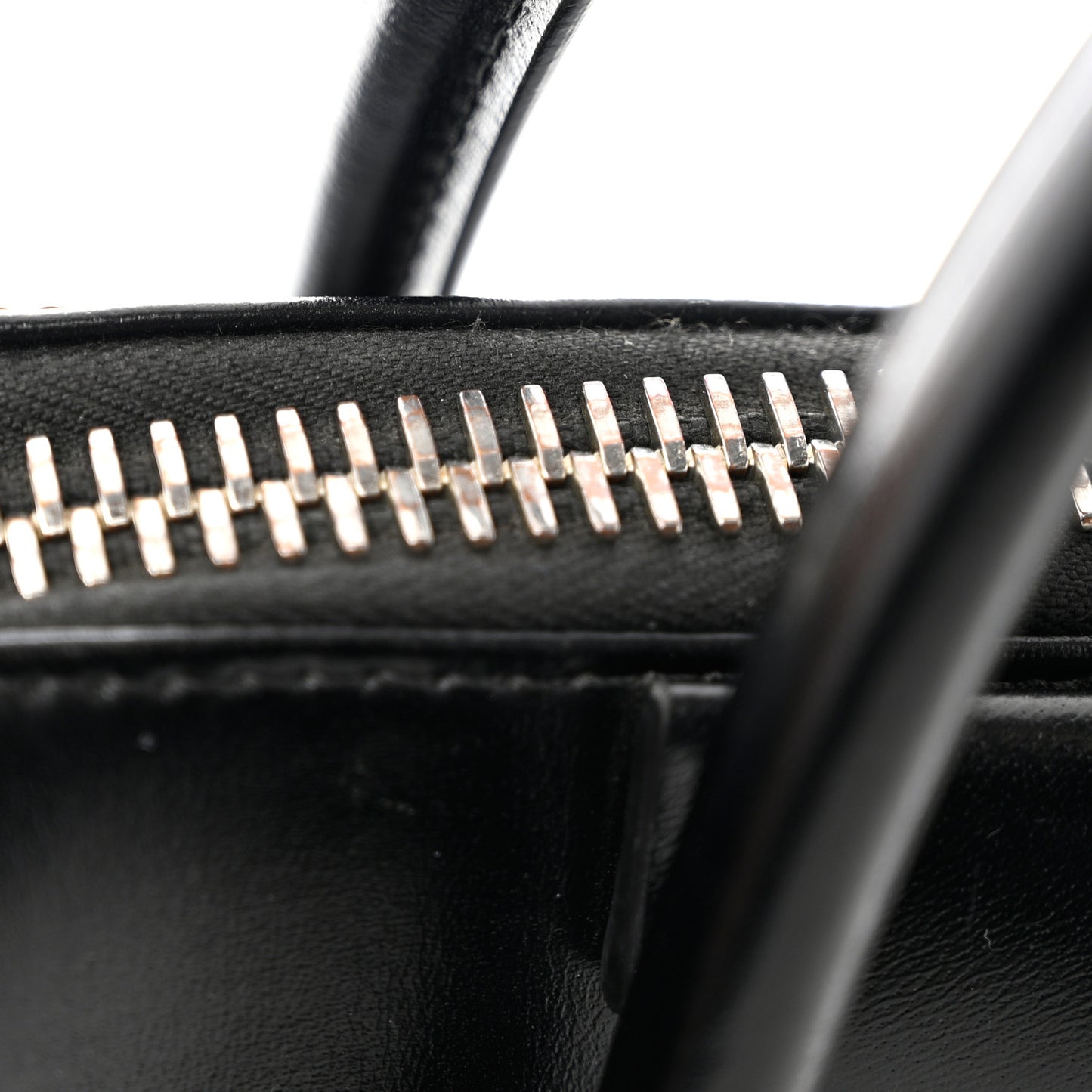Shiny Lord Calfskin Small Antigona Black