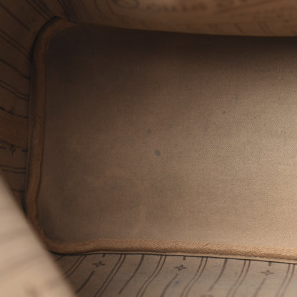Louis Vuitton Monogram Neverfull MM 13 of 21