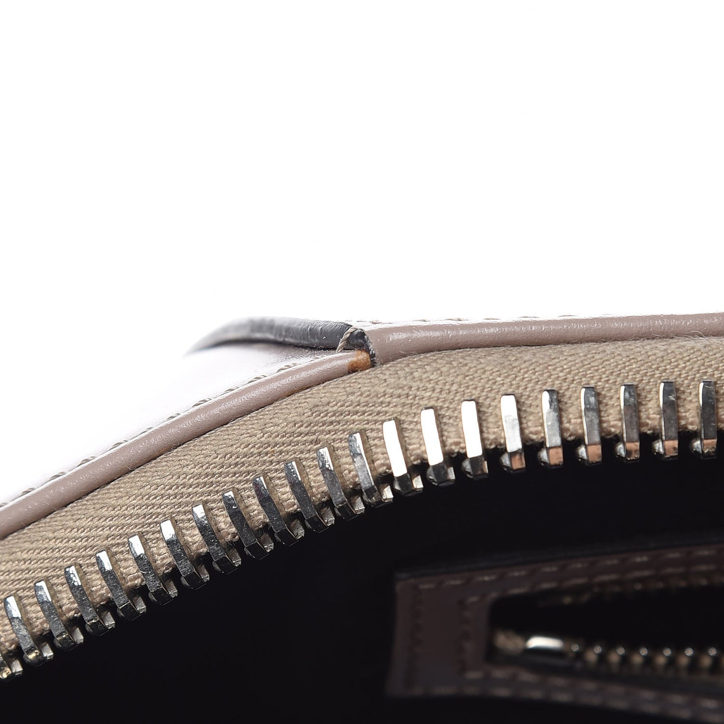 Shiny Lord Calfskin Medium Antigona Taupe