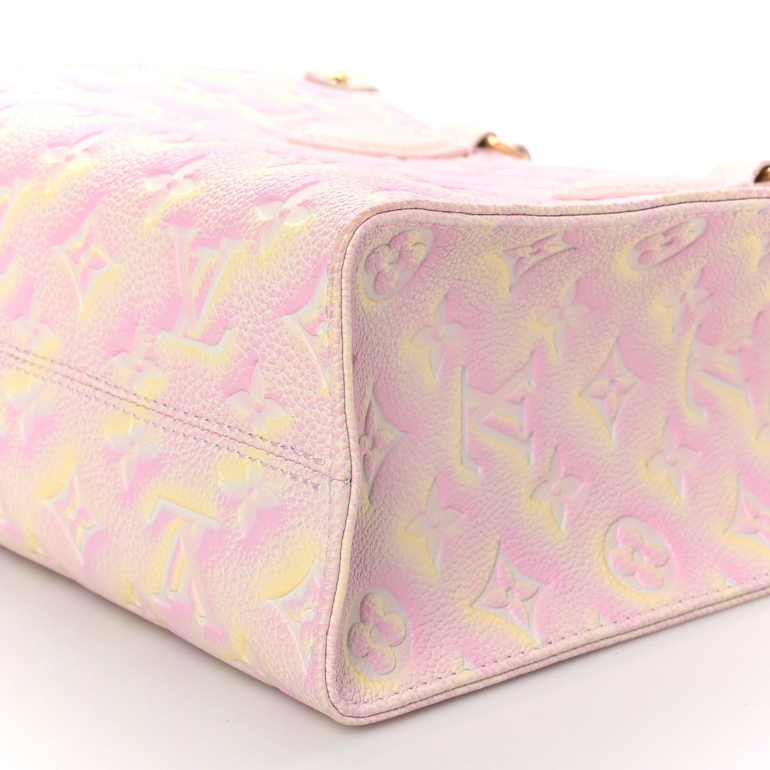 Louis Vuitton Empreinte Monogram Summer Stardust Onthego PM Pink 9 of 9