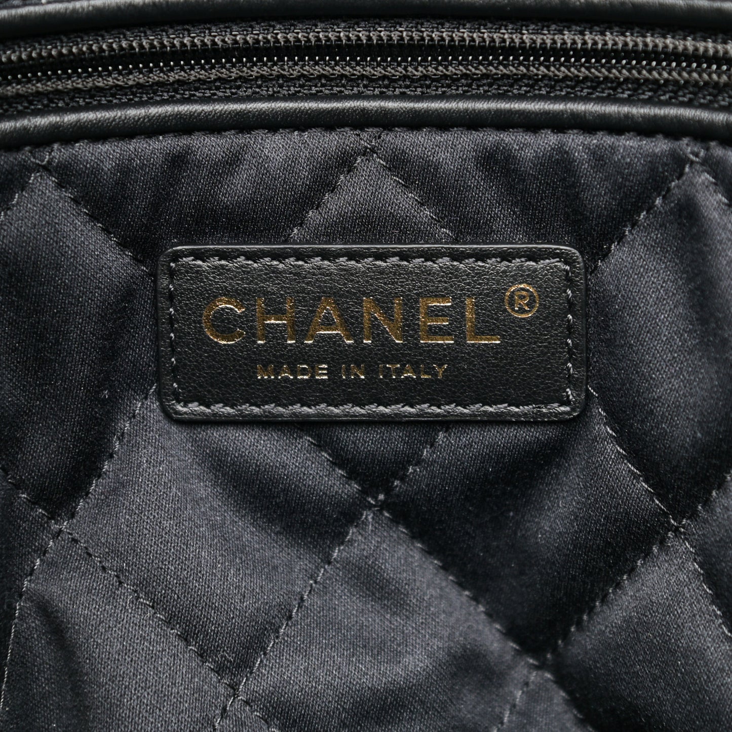Shiny Calfskin Quilted Small Chanel 22 Black
