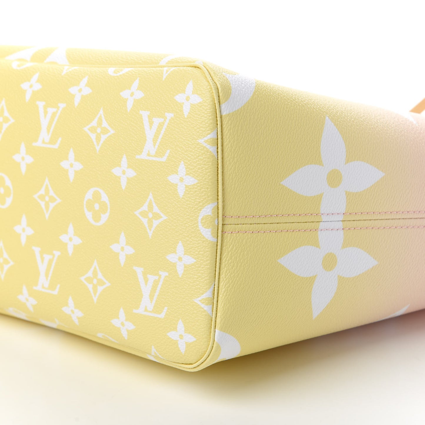 Monogram Giant By The Pool Neverfull MM Light Pink