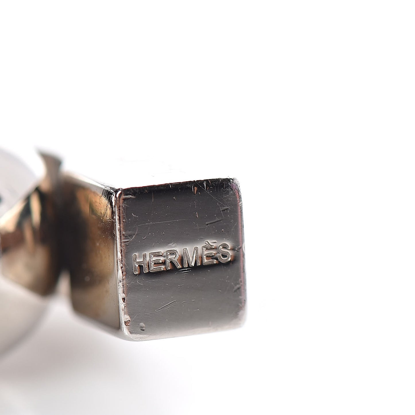 Palladium LHomme Peut Embellir La Terre Cadena Lock