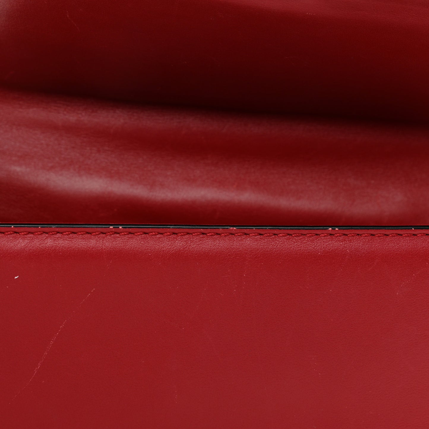 Vitello Medium Glam Lock Rockstud Flap Red