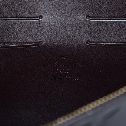Louis Vuitton Vernis Robertson Clutch Amarante 6 of 7