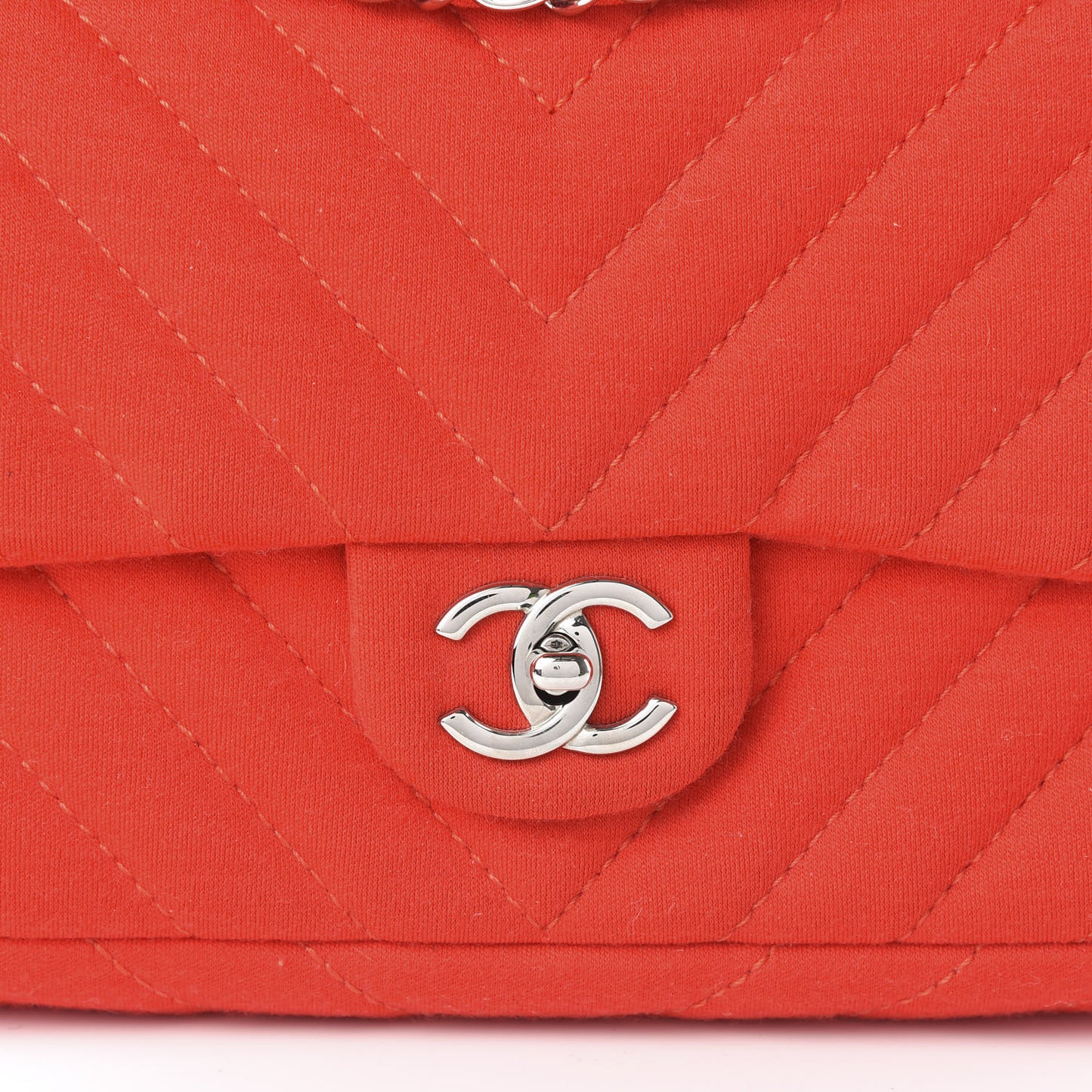 Jersey Chevron Quilted Medium Single Flap Red