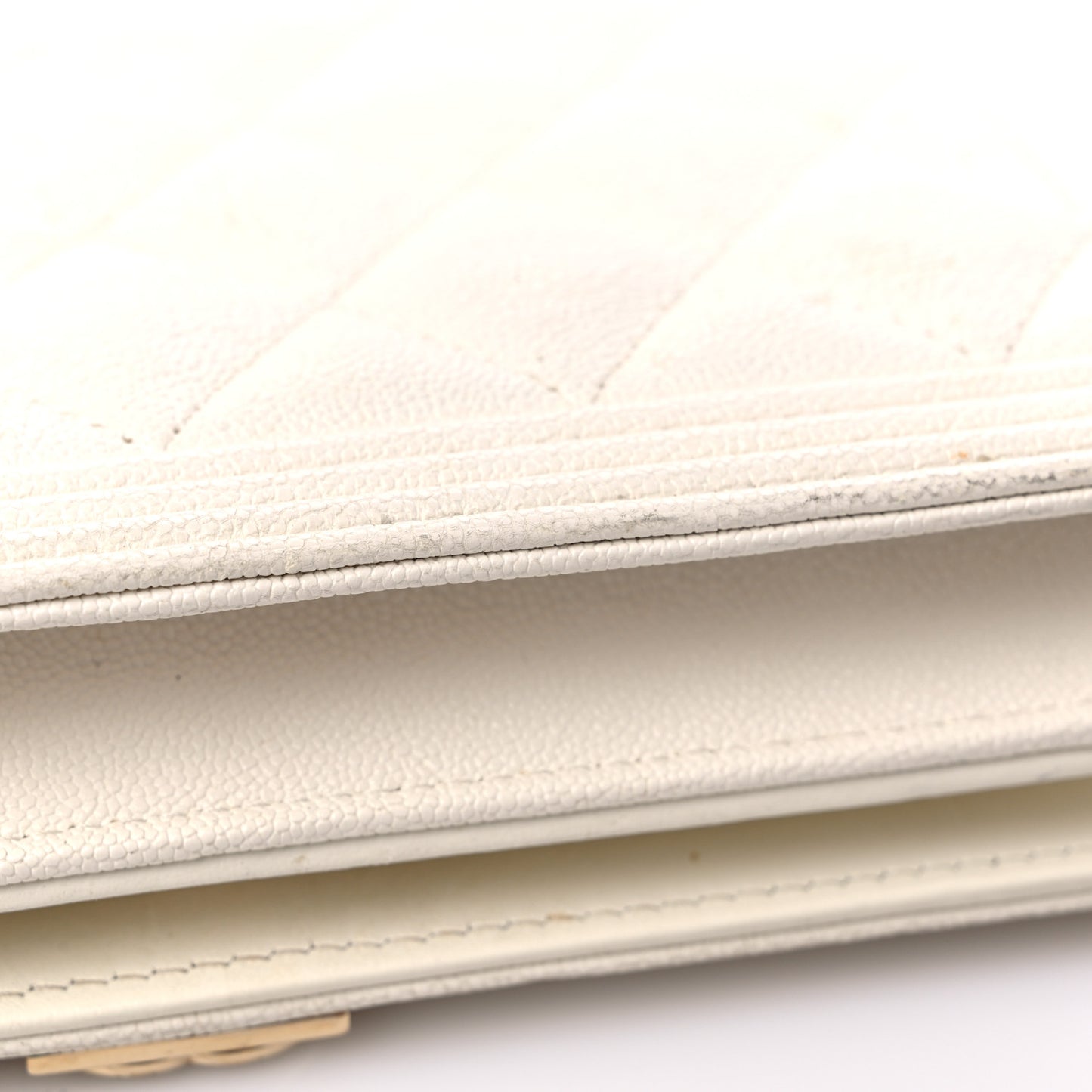 Caviar Quilted Boy Wallet On Chain WOC White