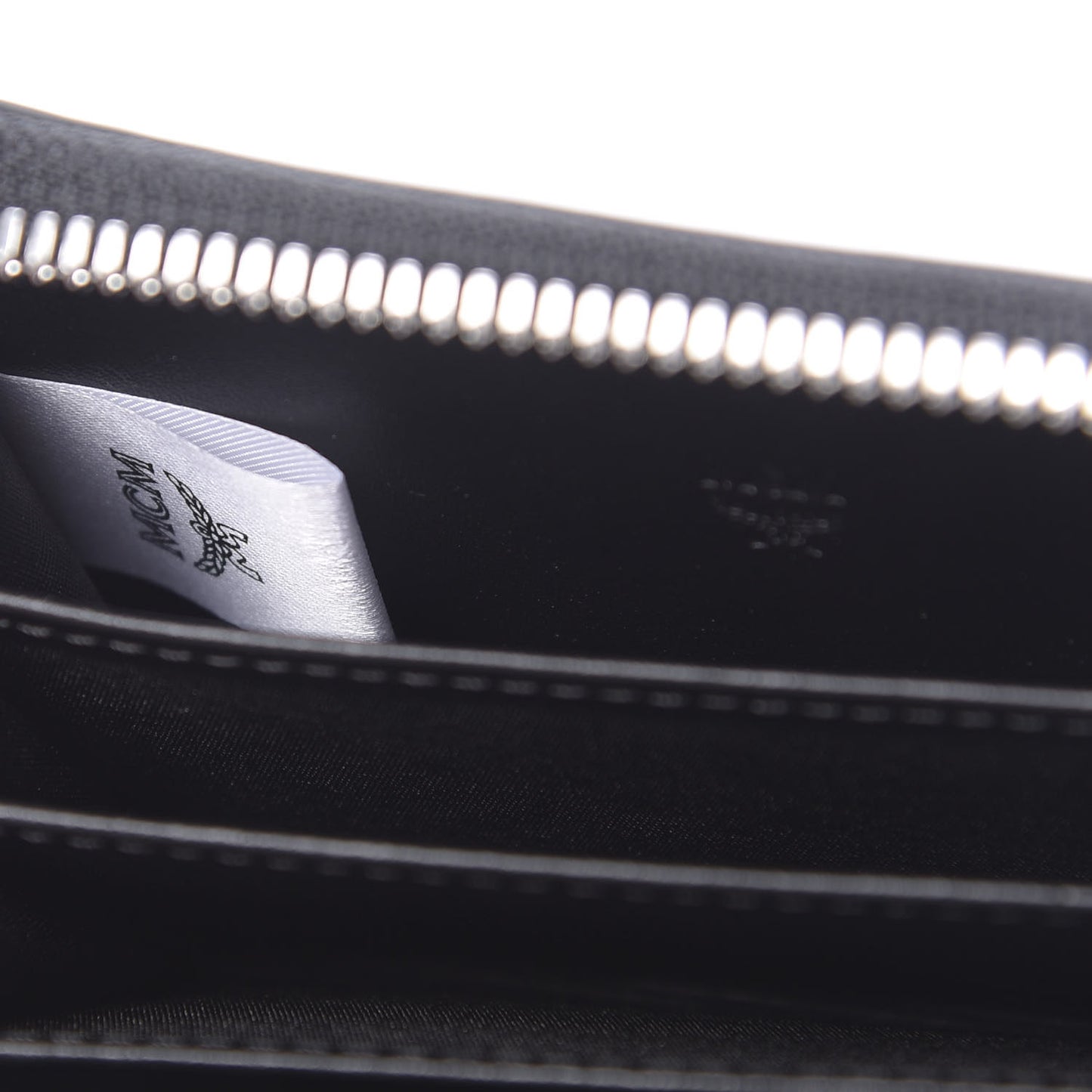 Calfskin Mini Pop Rabbit Zipped Card Wallet Black