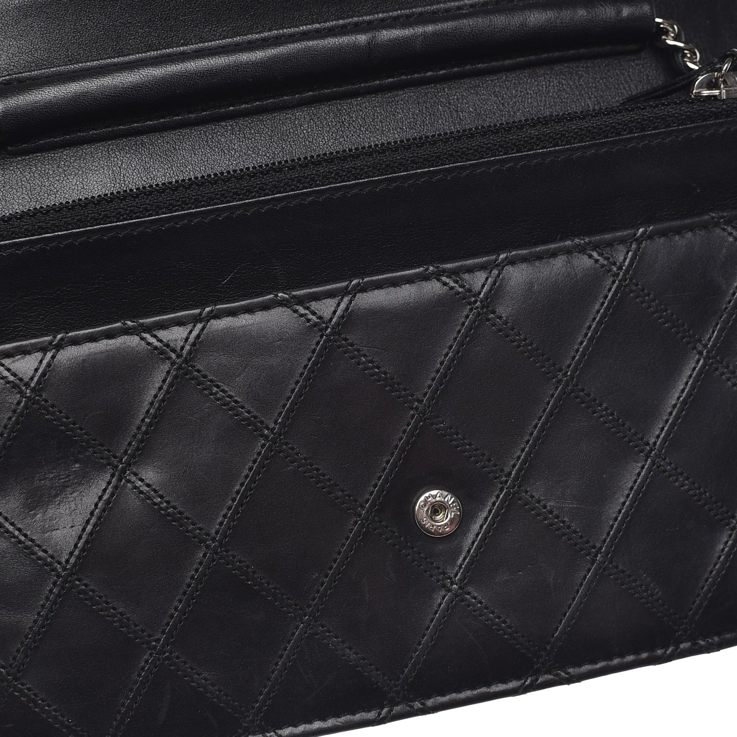 Lambskin Diamond Stitched Wallet On Chain WOC Black