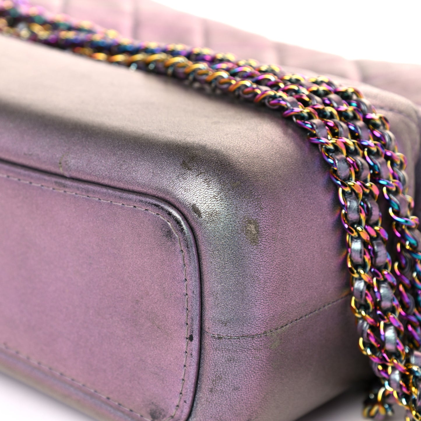 Iridescent Lambskin Calfskin Quilted Medium Gabrielle Hobo Light Purple