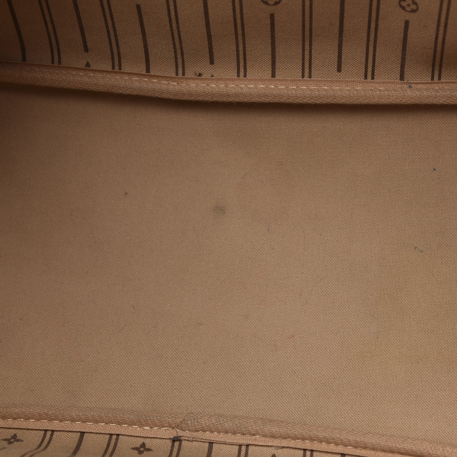 Louis Vuitton Monogram Neverfull MM 10 of 14