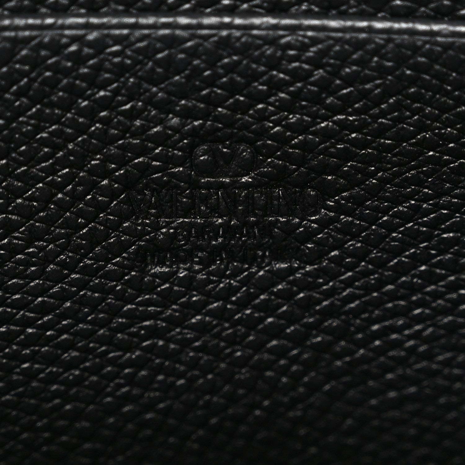 Valentino Garavani Grainy Calfskin Vlogo Medium Flat Pouch Black 6 of 7