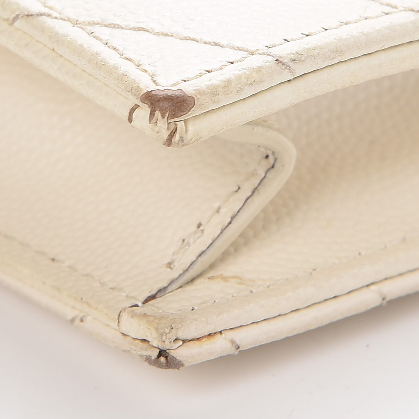 Grain De Poudre Matelasse Chevron Monogram Envelope Chain Wallet Dove White